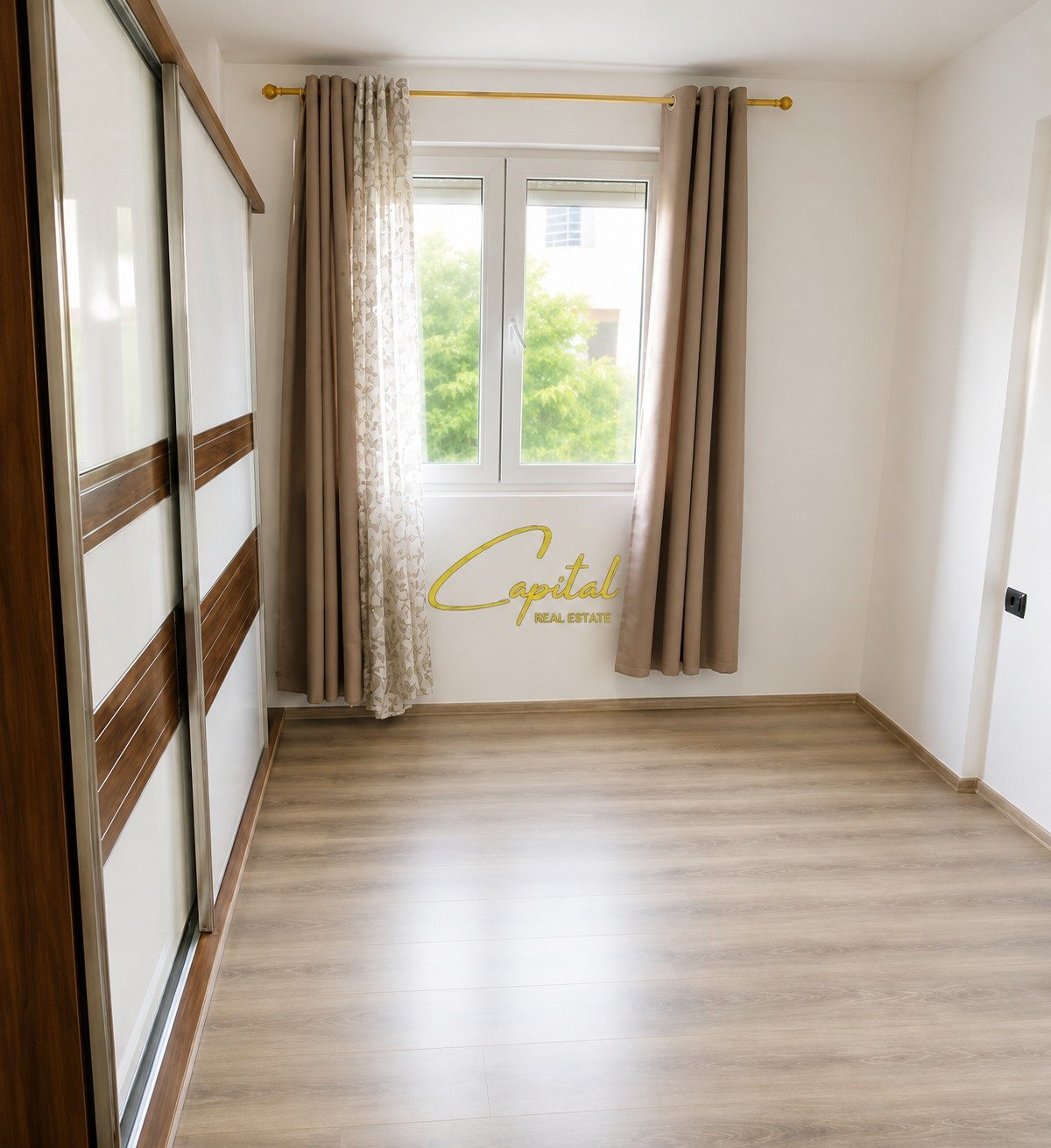 SHITET APARTAMENT 2+1 ISH FUSHA AVIACIONIT 179.000 EURO