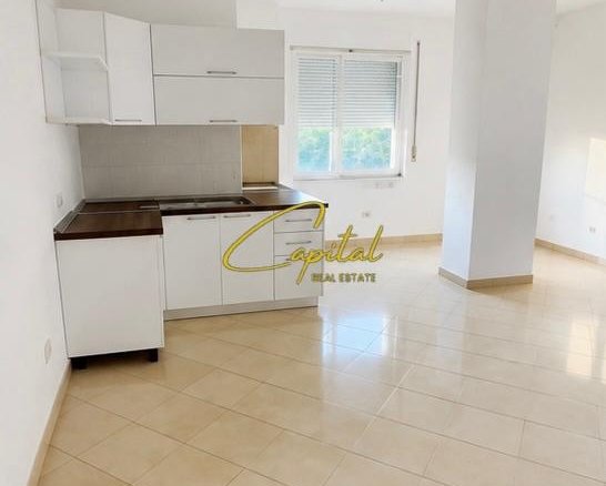 APARTAMENT ME QIRA 2+1+2 FRESKU 40.000 LEKE