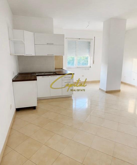 APARTAMENT ME QIRA 2+1+2 FRESKU 40.000 LEKE