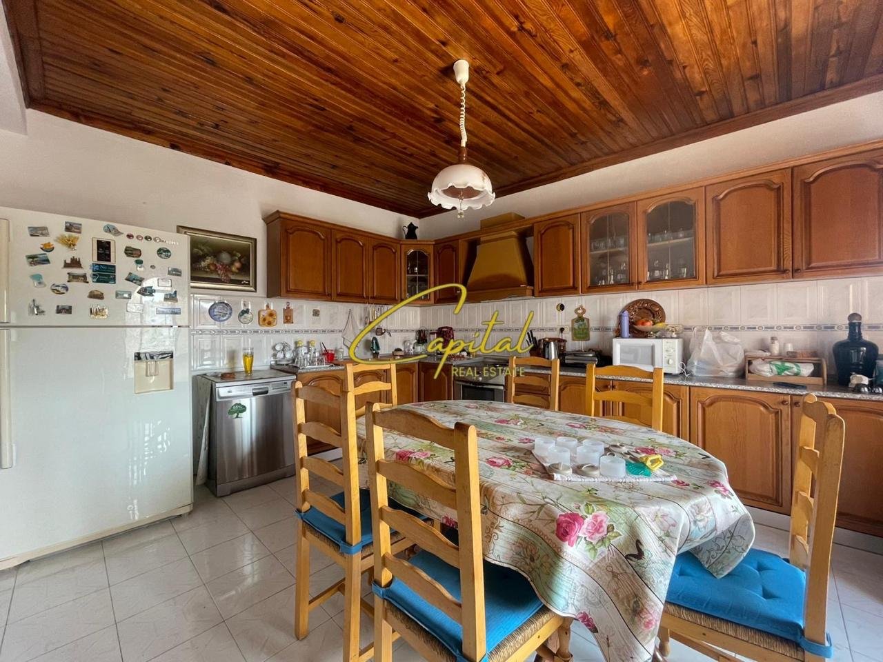 APARTAMENT ME QIRA 2+1 ALI DEMI 50.000 LEKE