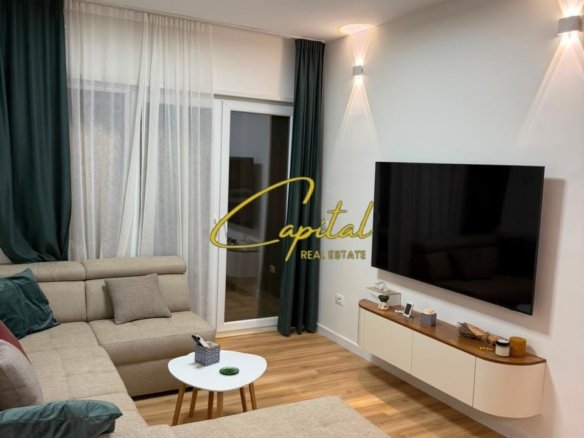 APARTAMENT ME QIRA 1+1 PAZARI I RI 78.000 LEKE