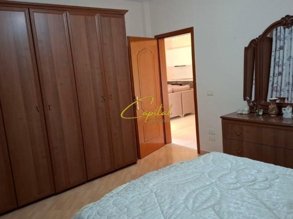 APARTAMENT ME QIRA 2+1 LAPRAKE 60.000 LEKE