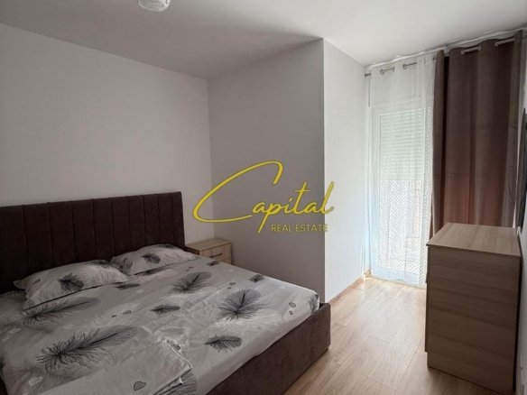 APARTAMENT ME QIRA 2+1 ALI DEMI 75.000 LEKE