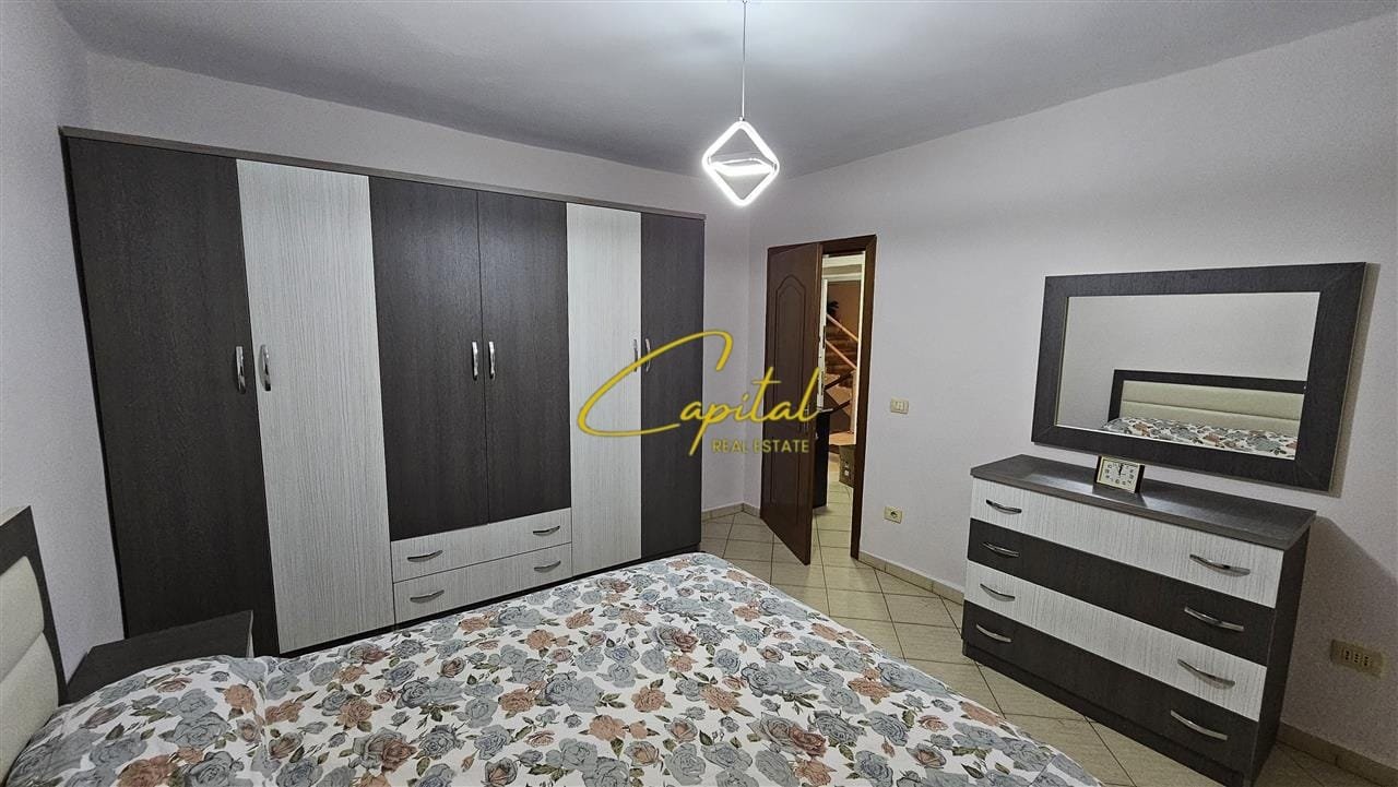 APARTAMENT ME QIRA 2+1 RRUGA FERIT XHAJKO 550 EURO