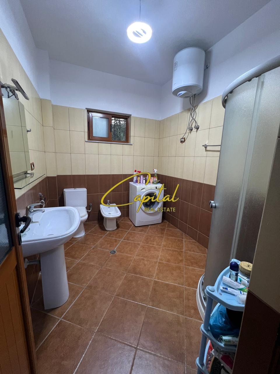 VILE PRIVATE ME QIRA 2+1+2 SAUK 1.500 EURO