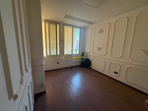 AMBIENT BIZNESI ME QIRA 240 M2 RRUGA FERIT XHAJKO 2.300 EURO