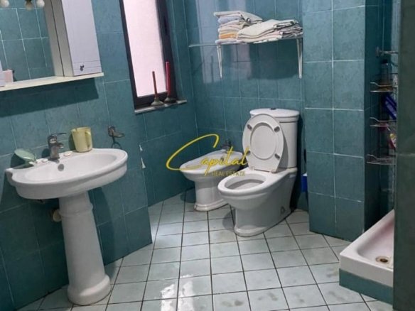 APARTAMENT ME QIRA 3+1 YZBERISHT 450 EURO