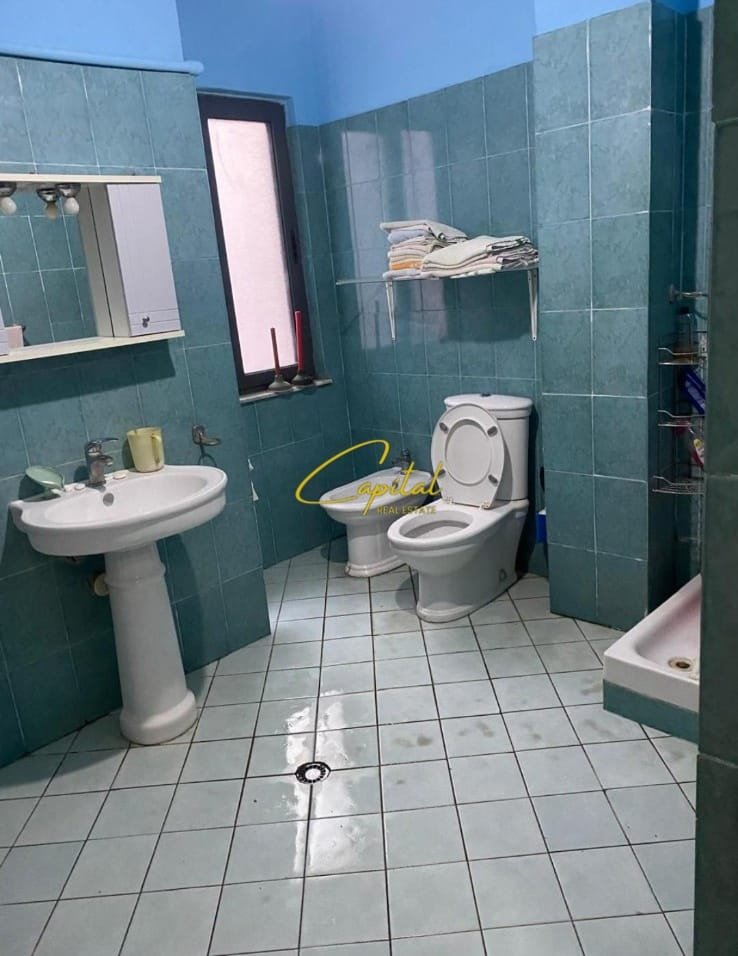 APARTAMENT ME QIRA 3+1 YZBERISHT 450 EURO