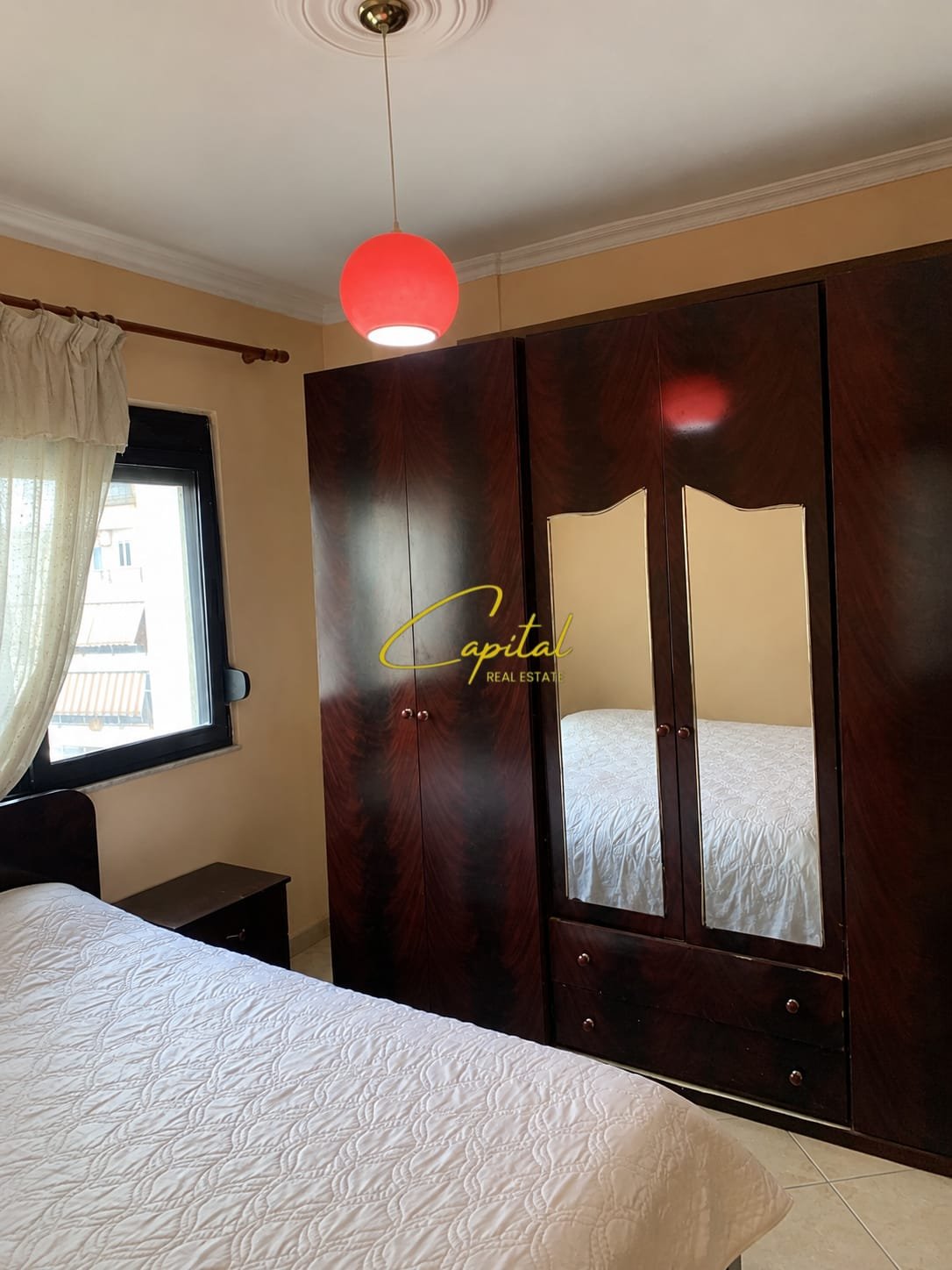 APARTAMENT ME QIRA 3+1 YZBERISHT 450 EURO