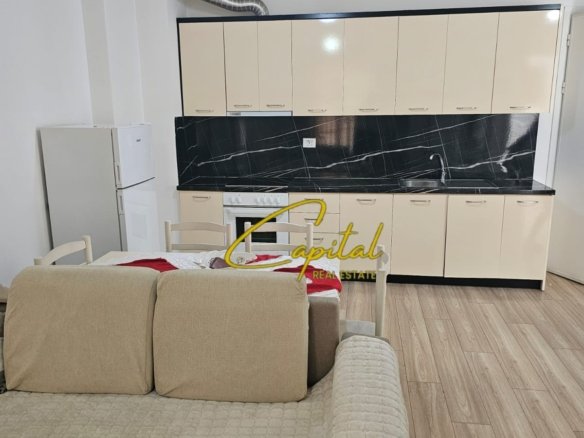 APARTAMENT ME QIRA 2+1 ALI DEMI 55.000 LEKE