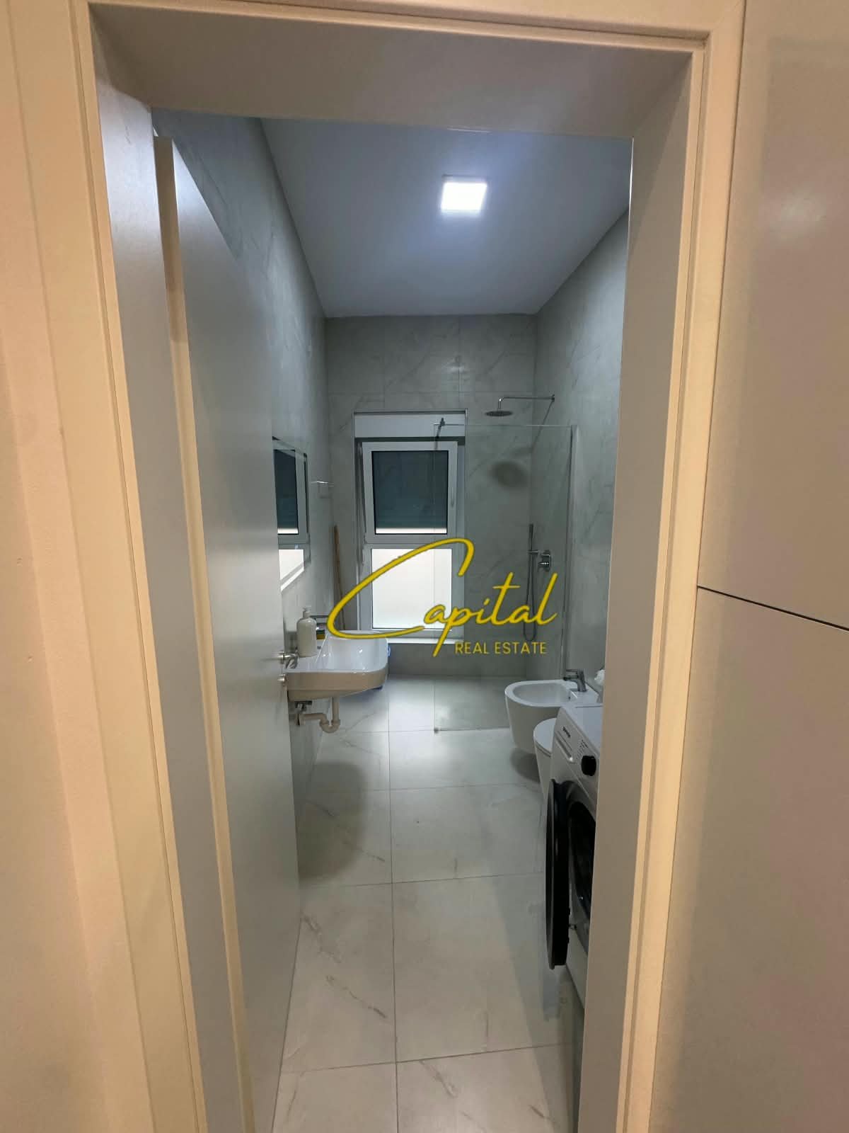 APARTAMENT ME QIRA 1+1 ALI DEMI 50.000 LEKE