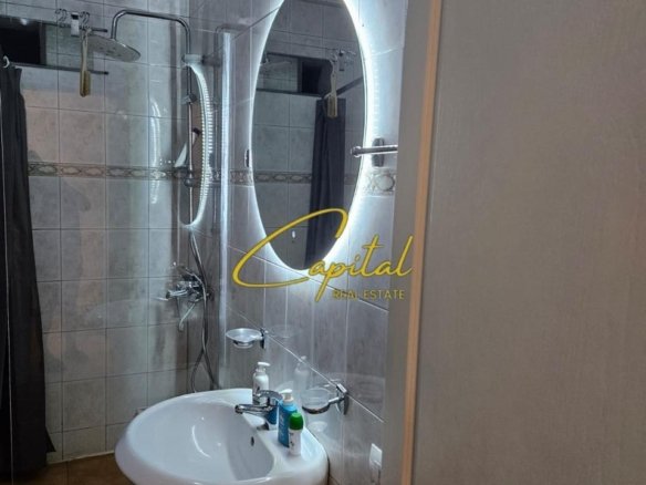 APARTAMENT ME QIRA 2+1 MYSLYM SHYRI 80.000 LEKE