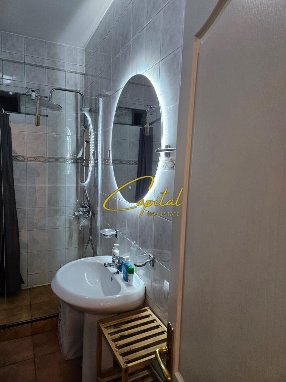 WhatsApp Image 2026-08-17 at 11.42.17 AM APARTAMENT ME QIRA 2+1 MYSLYM SHYRI 80.000 LEKE