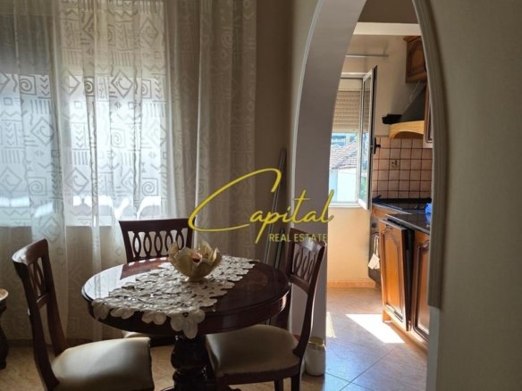 APARTAMENT ME QIRA 2+1 RRUGA E ELBASANIT 55.000 LEKE