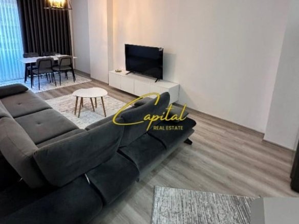 APARTAMENT ME QIRA 1+1 ISH FUSHA AVIACIONIT 550 EURO