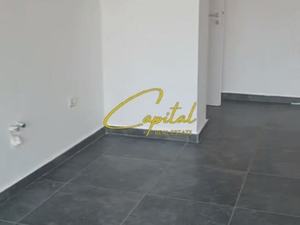 ZYRE ME QIRA 95 M2 ZOGU I ZI 1000 EURO