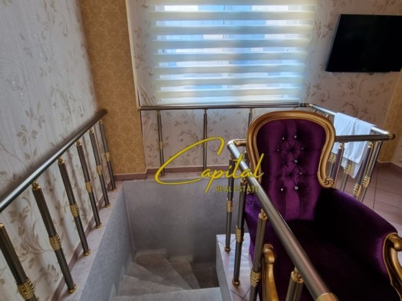 AMBIENT BIZNESI EM QIRA 148 M2 RRUGA E BOGDANEVE 120.000 LEKE