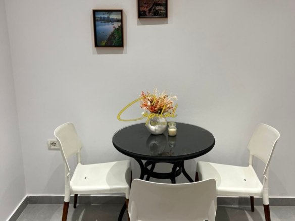 APARTAMENT ME QIRA 1+1 RRUGA E DURRESIT 60.000 LEKE