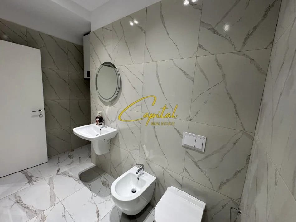 WhatsApp Image 2026-08-19 at 3.06.13 PM ZYRE ME QIRA 200 M2 GOLDEN TOWER RESIDENCE 1.900 EURO