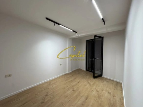 ZYRE ME QIRA 200 M2 GOLDEN TOWER RESIDENCE 1.900 EURO
