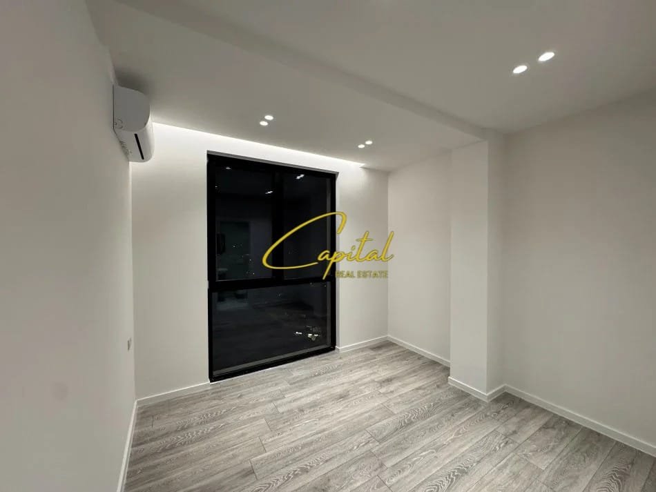 WhatsApp Image 2026-08-19 at 3.06.16 PM ZYRE ME QIRA 200 M2 GOLDEN TOWER RESIDENCE 1.900 EURO