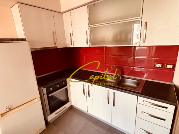 APARTAMENT ME QIRA 1+1 SHKOLLA E BASHKUAR 45.000 LEKE