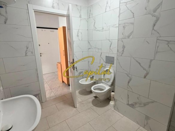 APARTAMENT ME QIRA 1+1 KOMPLEKSI KIKA 3 60.000 LEKE