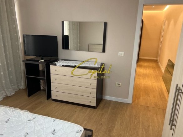 APARTAMENT ME QIRA 1+1 ISH TREGU ELEKTRIK 60.000 LEKE