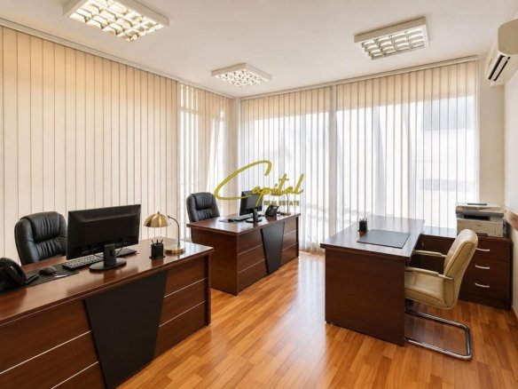 AMBIENT BIZNESI ME QIRA 122 M2 ISH BLLOKU 2.300 EURO