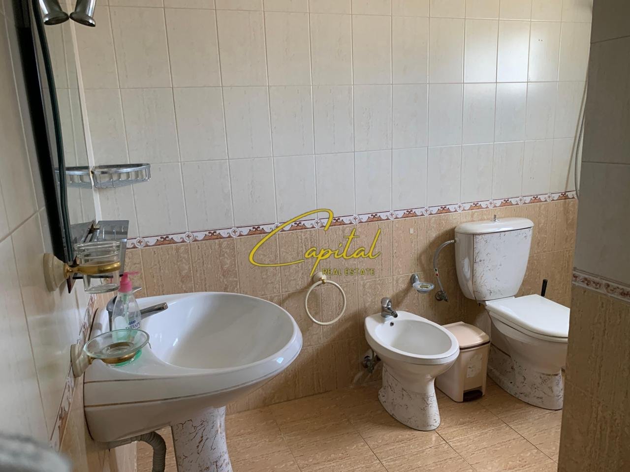 APARTAMENT ME QIRA 3+1+3 KODRA E PRIFTIT 48.000 LEKE