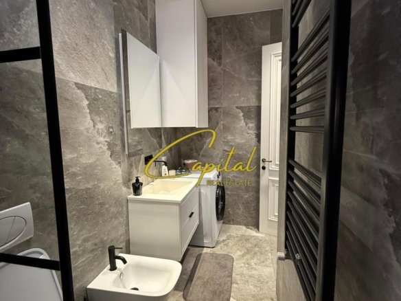APARTAMENT ME QIRA 1+1 KOMPLEKSI DELIJORGJI 120.000 LEKE