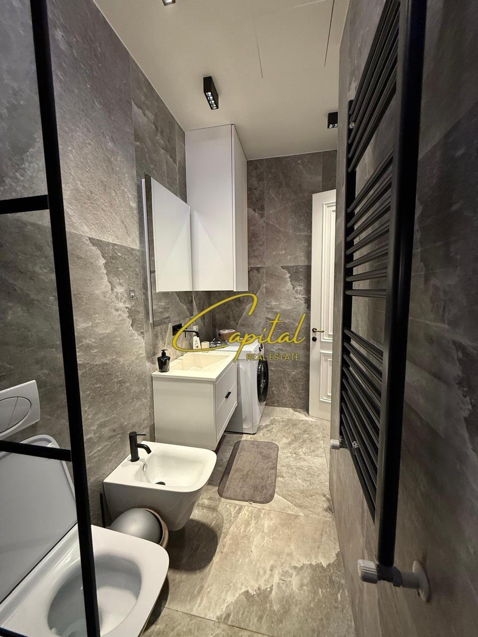 WhatsApp Image 2026-08-26 at 10.29.29 AM APARTAMENT ME QIRA 1+1 KOMPLEKSI DELIJORGJI 120.000 LEKE