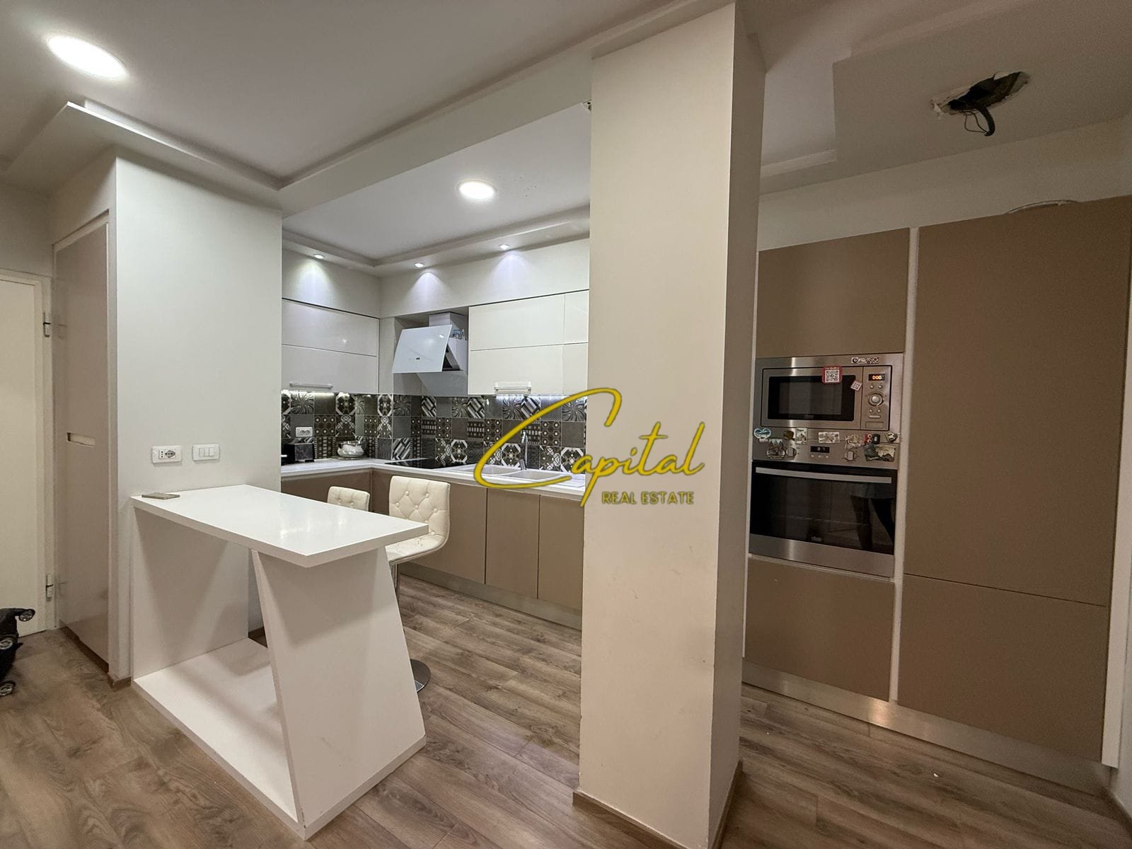 APARTAMENT ME QIRA 2+1 KOPSHTI ZOOLOGJIK 70.000 LEKE