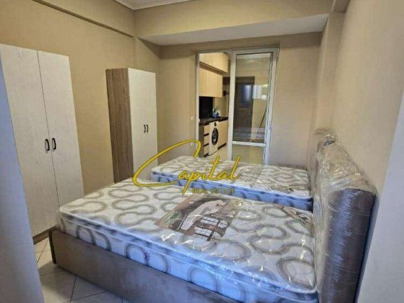 GARSONIERE ME QIRA 60 M2 21 DHJETORI 48.000 LEKE
