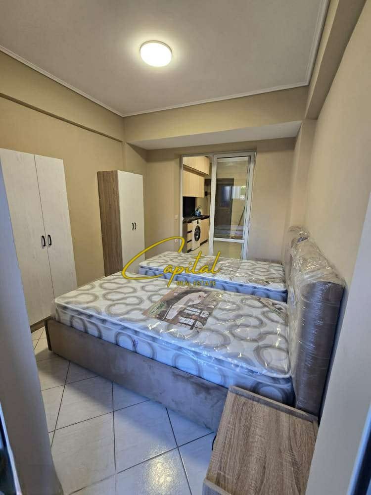 WhatsApp Image 2026-08-26 at 3.36.33 PM (1) GARSONIERE ME QIRA 60 M2 21 DHJETORI 48.000 LEKE