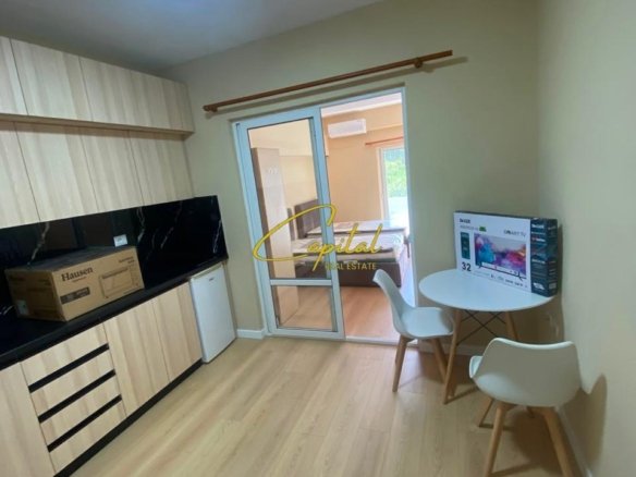 GARSONIERE ME QIRA 50 M2 21 DHJETORI 58.000 LEKE