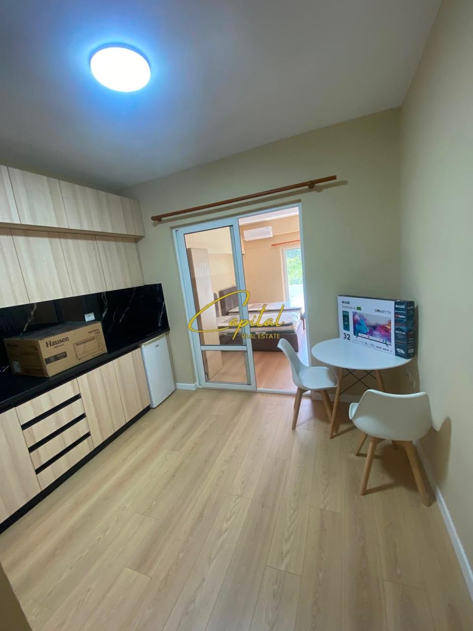 GARSONIERE ME QIRA 50 M2 21 DHJETORI 58.000 LEKE