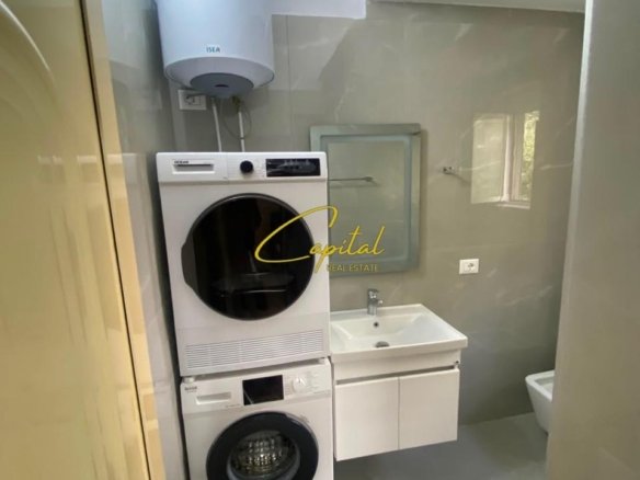 GARSONIERE ME QIRA 50 M2 21 DHJETORI 58.000 LEKE