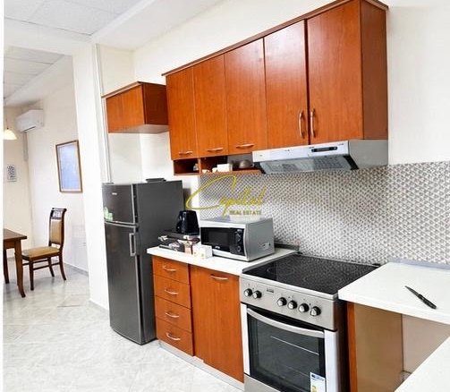 APARTAMENT ME QIRA 2+1 RRUGA E KAVAJES 60.000 LEKE