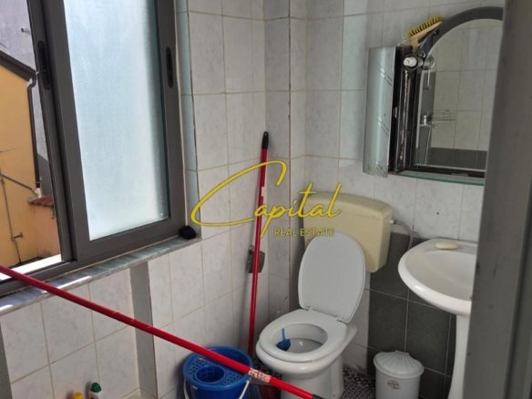 APARTAMENT ME QIRA 2+1 ALI DEMI 40.000 LEKE