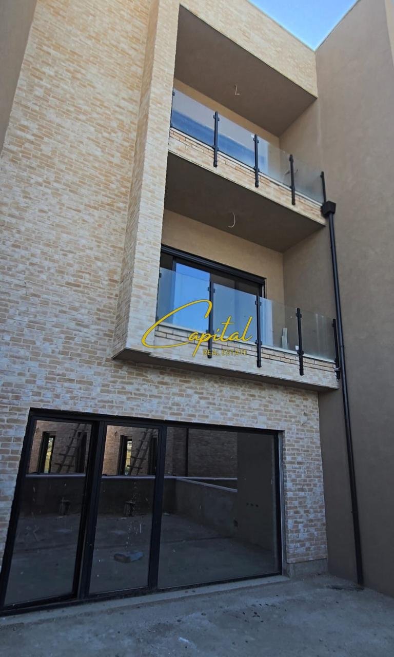 SHITET TRIPLEX 3+1 FARKE 400.000 EURO