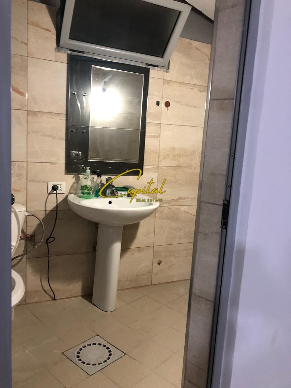 AMBIENT BIZNESI ME QIRA 130 M2 MOZAIKU I TIRANES 60.000 LEKE