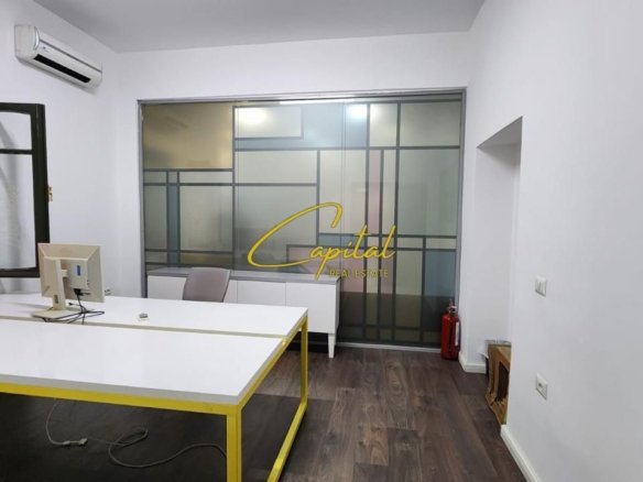 AMBIENT BIZNESI ME QIRA 900 M2 ISH BLLOKU 1.500.000 LEKE