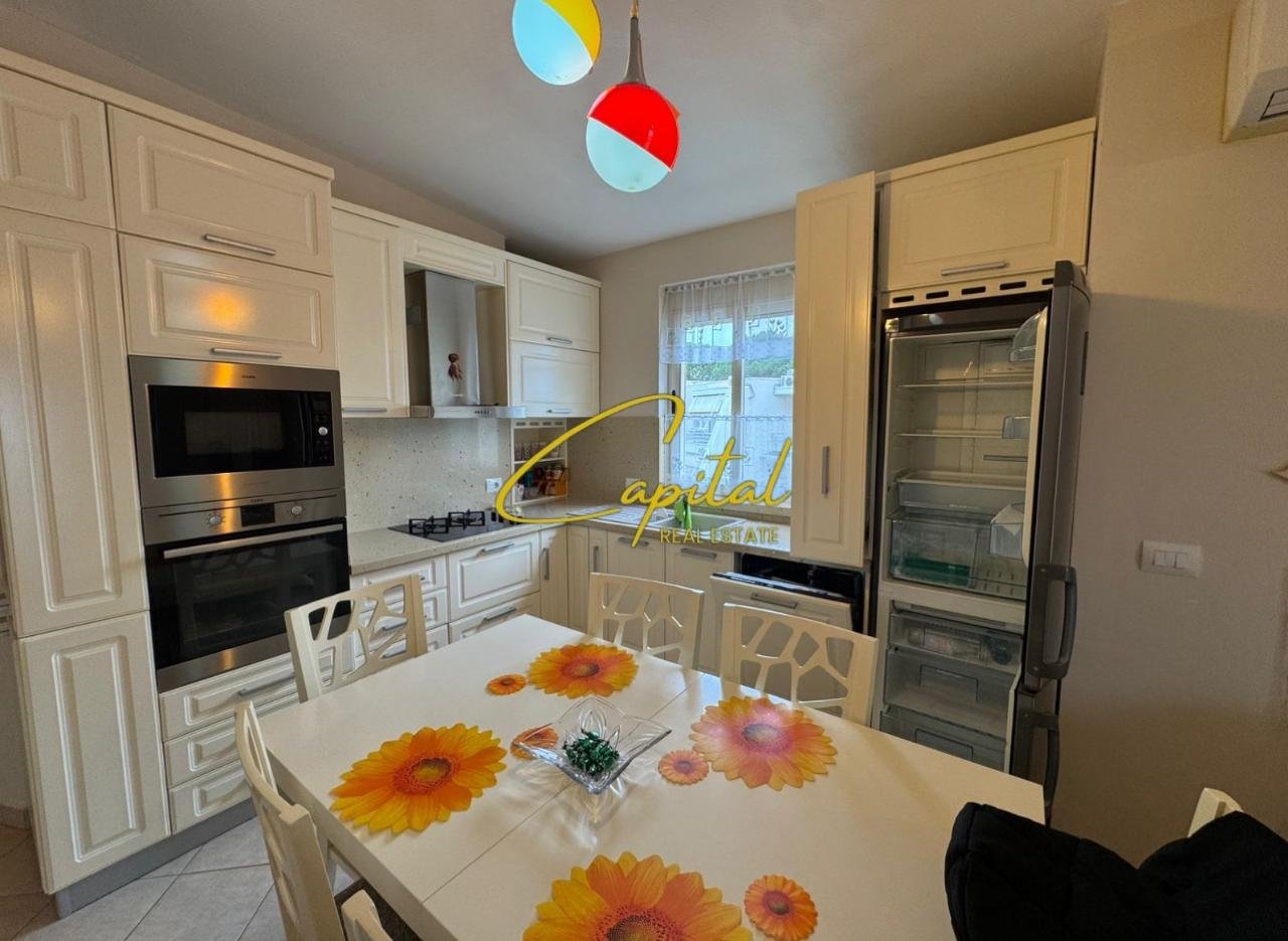 SHITET APARTAMENT 1+1 KOMPLEKSI MANGALEM 21 11.000.000 LEKE