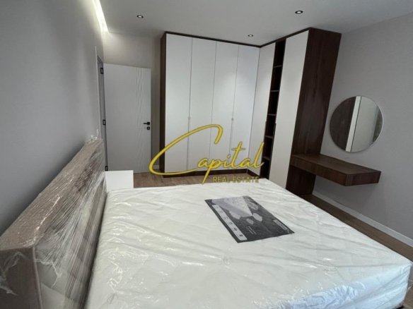 APARTAMENT ME QIRA 1+1 RRUGA E DIBRES 90.000 LEKE