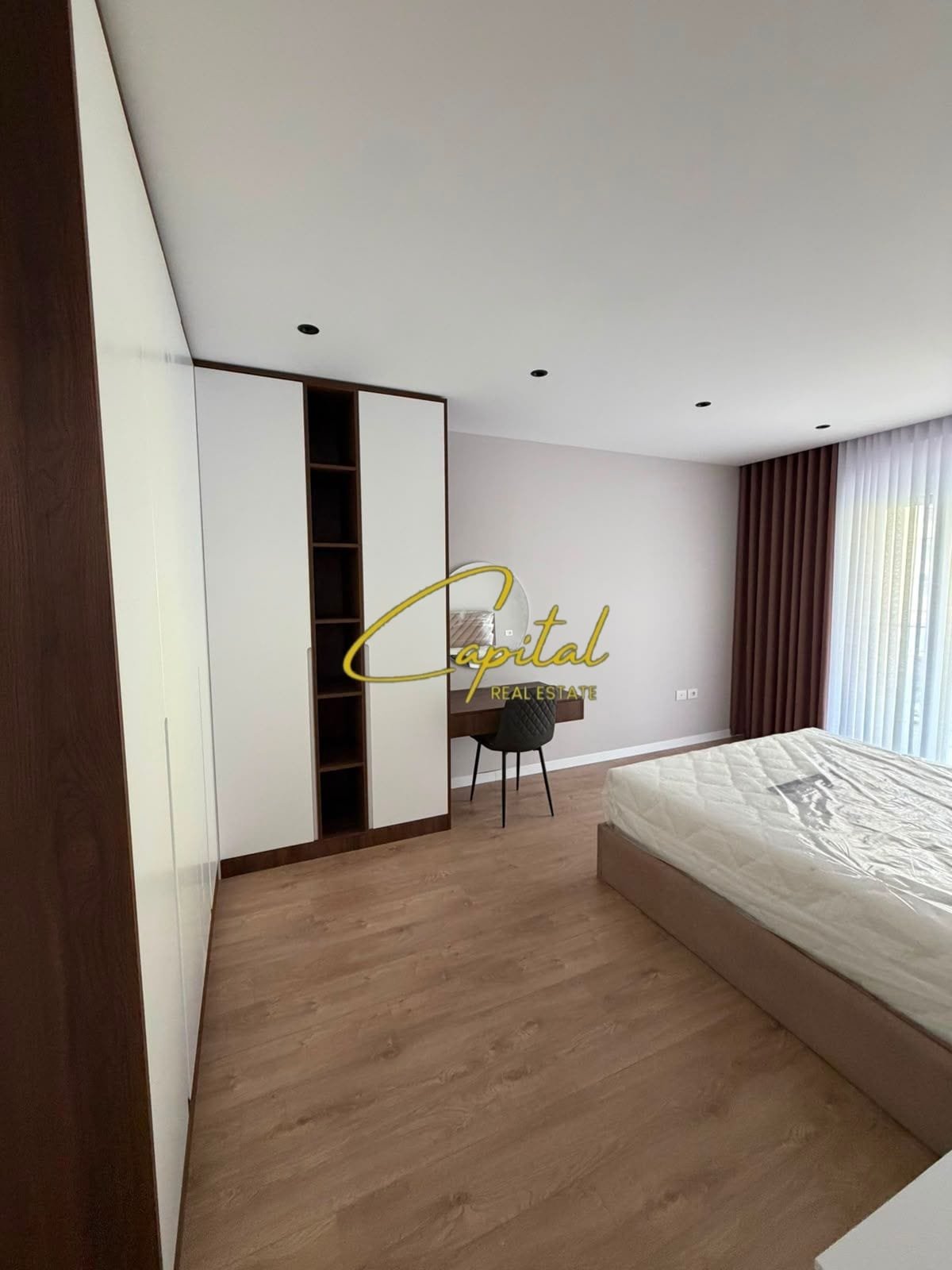 APARTAMENT ME QIRA 1+1 RRUGA E DIBRES 90.000 LEKE