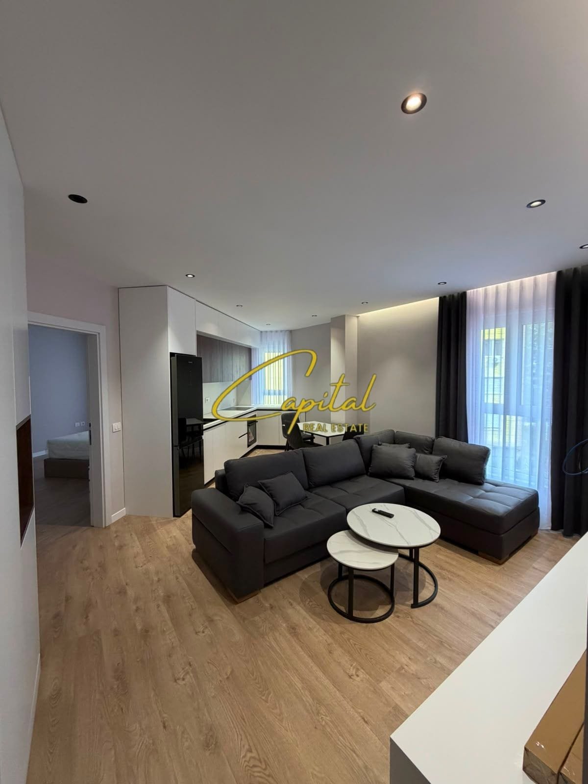 APARTAMENT ME QIRA 1+1 RRUGA E DIBRES 90.000 LEKE