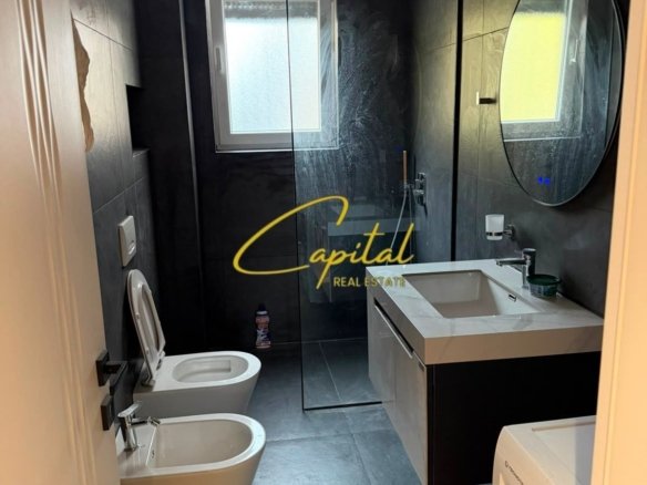 APARTAMENT ME QIRA 1+1 RRUGA E DIBRES 90.000 LEKE