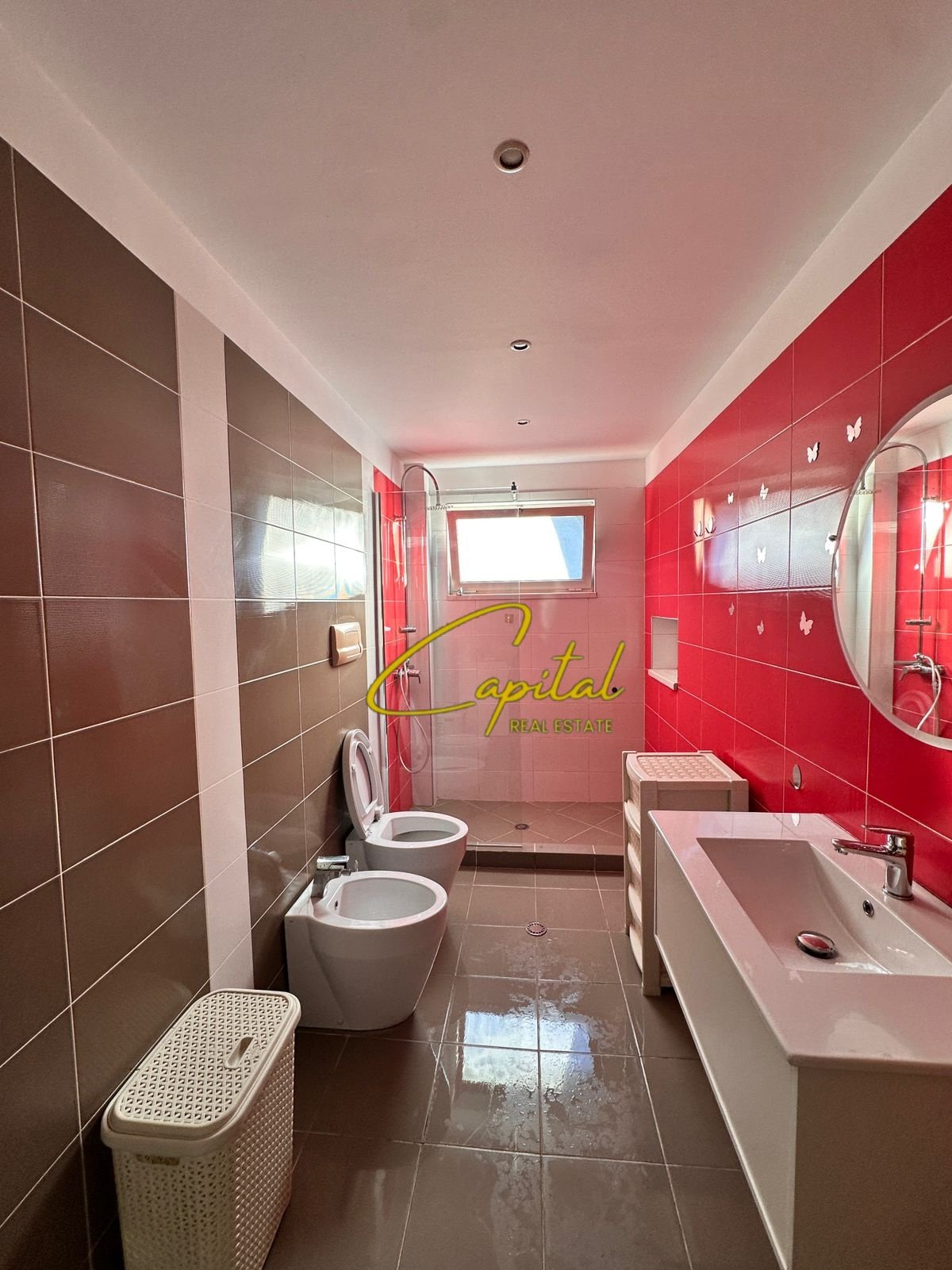 APARTAMENT ME QIRA 2+1 XHAMLLIKU 65.000 LEKE