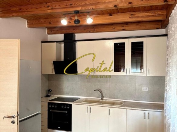 APARTAMENT ME QIRA 2+1 FRESKU 50.000 LEKE